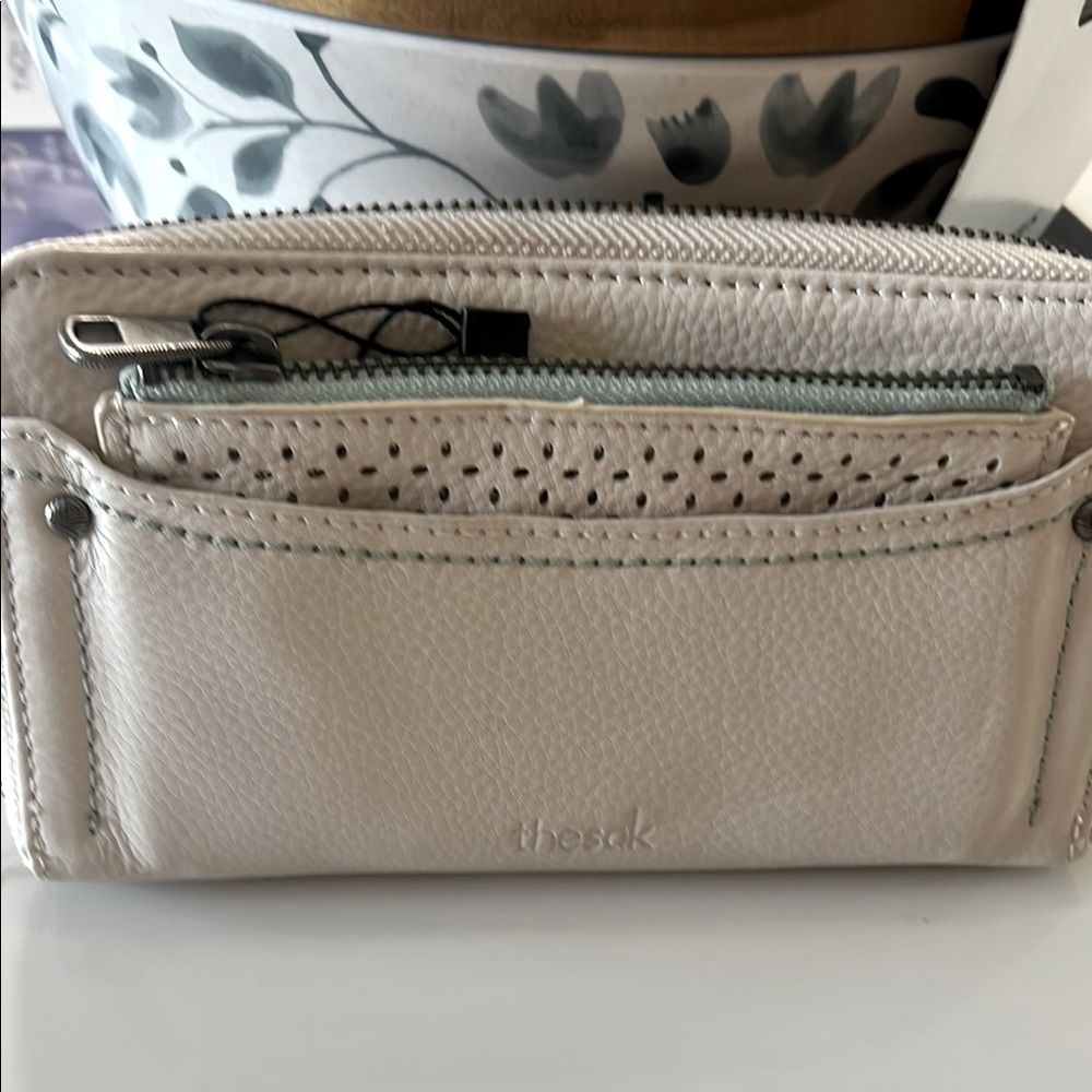 The Sak Light off white leather wallet NWT